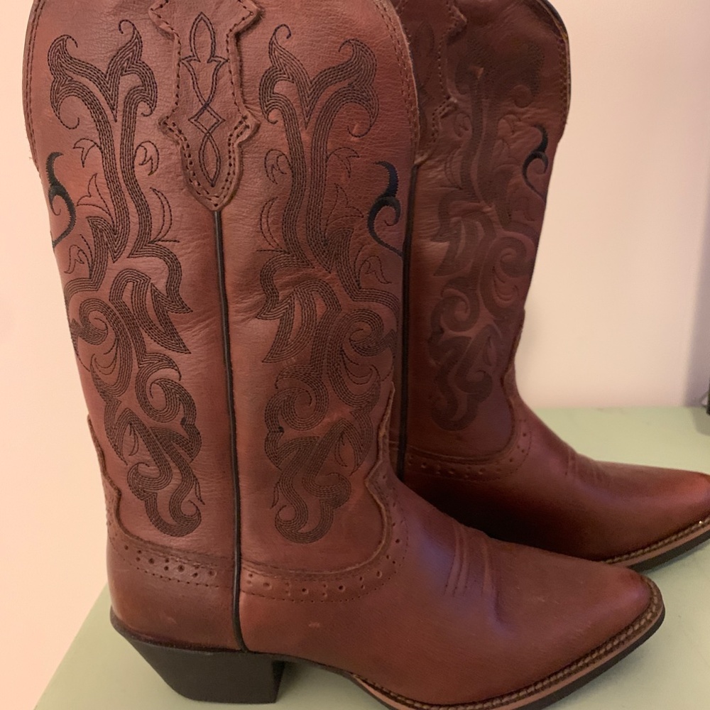NWT Never Worn Justins Cowboy Boots